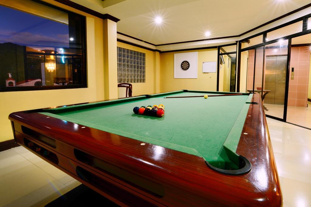 Jaimee'S Hotel, Resort And Restaurant Maasin  Екстериор снимка