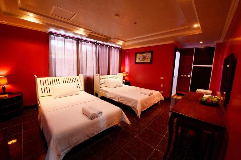 Jaimee'S Hotel, Resort And Restaurant Maasin  Стая снимка